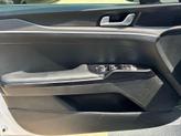 Thumbnail of 2022 Glacial White Pearl Kia K5