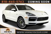 Photo of 2023 Carrara White Metallic Porsche Cayenne