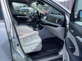 Thumbnail of 2017 Celestial Silver Metallic Toyota Highlander