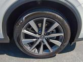 Thumbnail of 2025 Platinum White Pearl Acura MDX