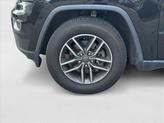 Thumbnail of 2019 Diamond Black Crystal Pearlcoat Jeep Grand Cherokee