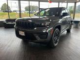 Thumbnail of 2025 Baltic Gray Metallic Clearcoat Jeep Grand Cherokee