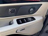 Thumbnail of 2025 WHITE PLATINUM MET 3C Lincoln Nautilus