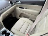 Thumbnail of 2018 Bright White Clearcoat Jeep Grand Cherokee