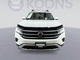 Thumbnail of 2022 Pure White Volkswagen Atlas