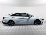 Thumbnail of 2025 White Hyundai ELANTRA