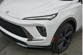 Thumbnail of 2025 Summit White Buick Envision