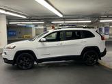 Thumbnail of 2018 Bright White Clearcoat Jeep Cherokee