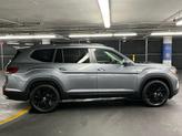 Thumbnail of 2024 Platinum Gray Volkswagen Atlas