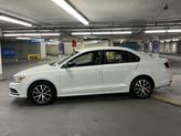Thumbnail of 2016 Pure White Volkswagen Jetta