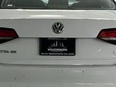 Thumbnail of 2016 Pure White Volkswagen Jetta