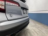 Thumbnail of 2022 Lunar Silver Metallic Honda Pilot
