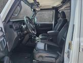 Thumbnail of 2022 Bright White Clearcoat Jeep Gladiator