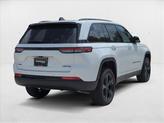 Thumbnail of 2025 Bright White Clearcoat Jeep Grand Cherokee
