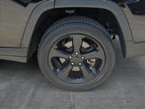 Thumbnail of 2023 Diamond Black Crystal Pearlcoat Jeep Grand Cherokee L