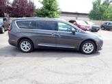 Thumbnail of 2017 Granite Crystal Metallic Clearcoat Chrysler Pacifica