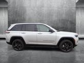 Thumbnail of 2025 Silver Zynith Jeep Grand Cherokee
