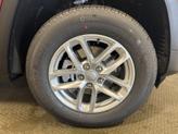 Thumbnail of 2025 Baltic Gray Metallic Clearcoat Jeep Grand Cherokee