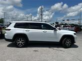 Thumbnail of 2024 Bright White Clearcoat Jeep Grand Cherokee L