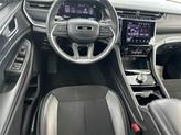 Thumbnail of 2023 Diamond Black Crystal Pearlcoat Jeep Grand Cherokee