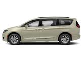 Thumbnail of 2020 Luxury White Pearlcoat Chrysler Pacifica