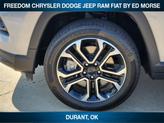 Thumbnail of 2024 Silver Zynith Metallic Clearcoat Jeep Compass