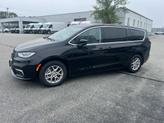 Thumbnail of 2024 Diamond Black Crystal Pearlcoat Chrysler Pacifica