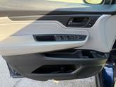 Thumbnail of 2018 Obsidian Blue Pearl Honda Odyssey