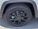 Thumbnail of 2025 Silver Zynith Metallic Clearcoat Jeep Compass