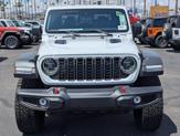 Thumbnail of 2025 Bright White Clearcoat Jeep Gladiator