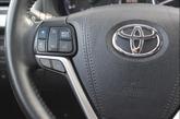 Thumbnail of 2017 Blizzard Pearl Toyota Highlander