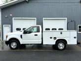 Thumbnail of 2017 Oxford White Ford F-250