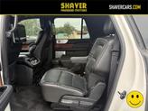 Thumbnail of 2018 White Platinum Metallic Tri-Coat Lincoln Navigator L