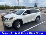 Photo of 2015 Blizzard Pearl Toyota Highlander