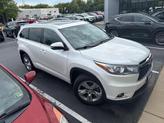 Thumbnail of 2015 Blizzard Pearl Toyota Highlander