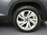 Thumbnail of 2021 Platinum Gray Metallic Volkswagen Atlas