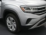 Thumbnail of 2021 Pyrite Silver Metallic Volkswagen Atlas
