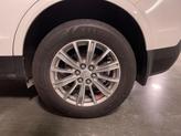 Thumbnail of 2017 Crystal White Tricoat Cadillac XT5