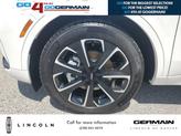 Thumbnail of 2025 White Platinum Metallic Tri-Coat Lincoln Nautilus