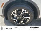 Thumbnail of 2025 White Platinum Metallic Tri-Coat Lincoln Nautilus