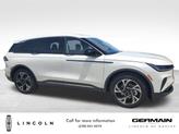 Thumbnail of 2025 White Platinum Metallic Tri-Coat Lincoln Nautilus