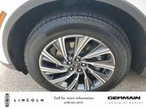 Thumbnail of 2025 Pristine White Metallic Tri-Coat Lincoln Aviator
