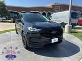 Photo of 2022 Agate Black Metallic Ford Edge