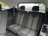 Thumbnail of 2025 Glacial White Pearl Kia Sorento