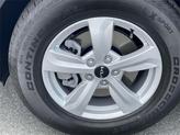 Thumbnail of 2025 Glacial White Pearl Kia Sorento