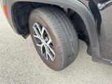 Thumbnail of 2024 Diamond Black Crystal Pearlcoat Jeep Grand Cherokee L