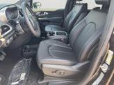 Thumbnail of 2025 Diamond Black Crystal Pearlcoat Chrysler Pacifica