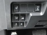 Thumbnail of 2023 Glacier White Nissan Frontier
