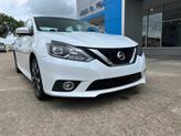 Photo of 2018 Aspen White Nissan Sentra