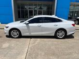 Thumbnail of 2016 Iridescent Pearl Tricoat Chevrolet Malibu